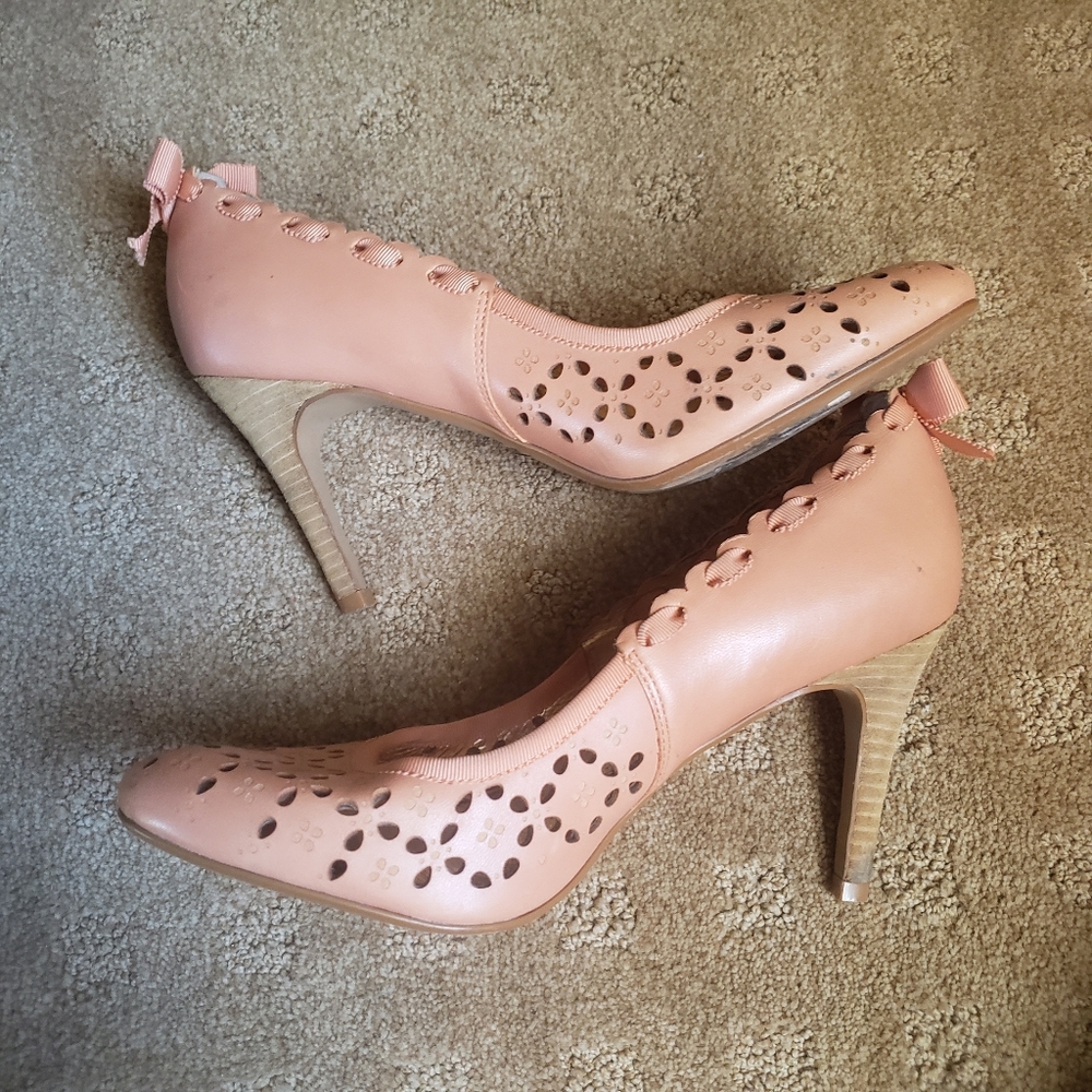 Miss Allbright Anthropologie Leather Ribbon Perforated Heels Size 8.5 - Picture 6 of 9